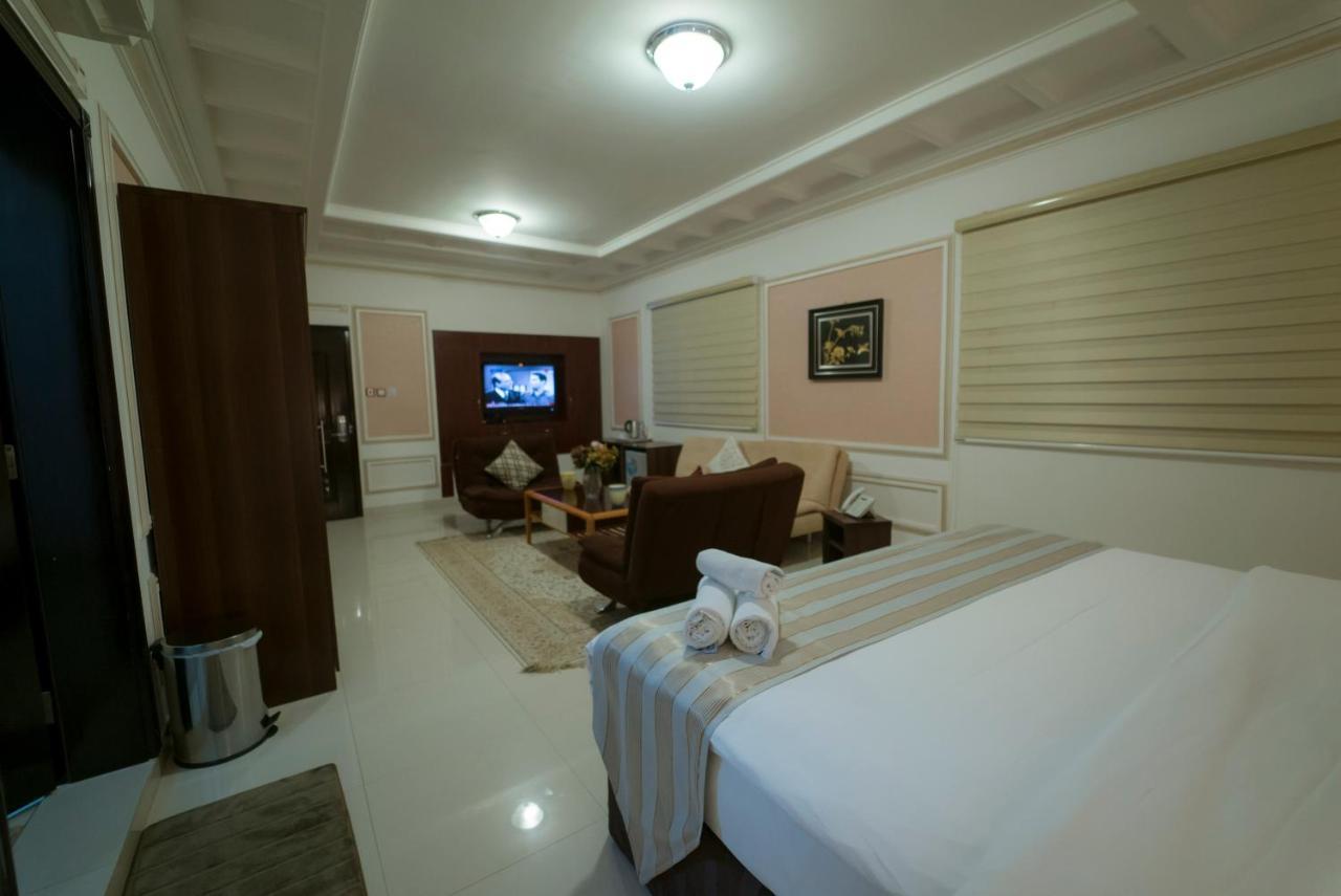 Al Ghubrah Plaza Hotel Muscat Luaran gambar